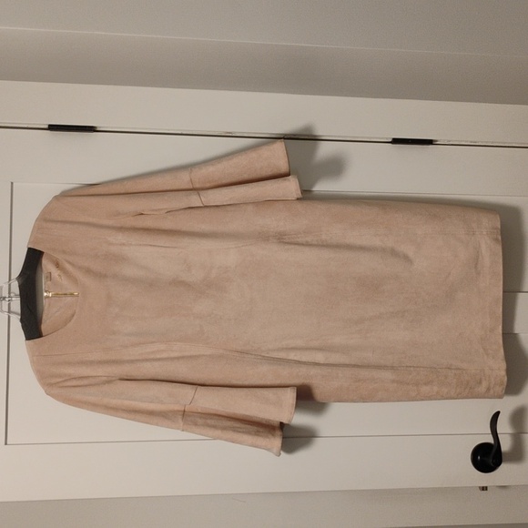 Calvin Klein Pale Pink Bell Sleeve Knee-Length Sheath Column Dress - Picture 3 of 6